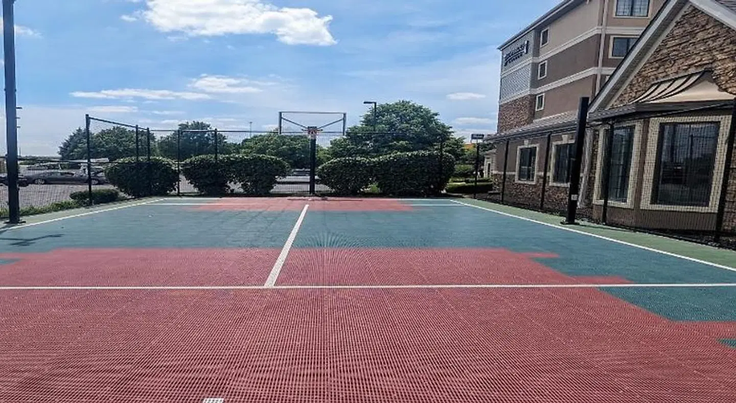 Staybridge Suites Indianapolis-Fishers by IHG SPORTS_AND_LEISURE