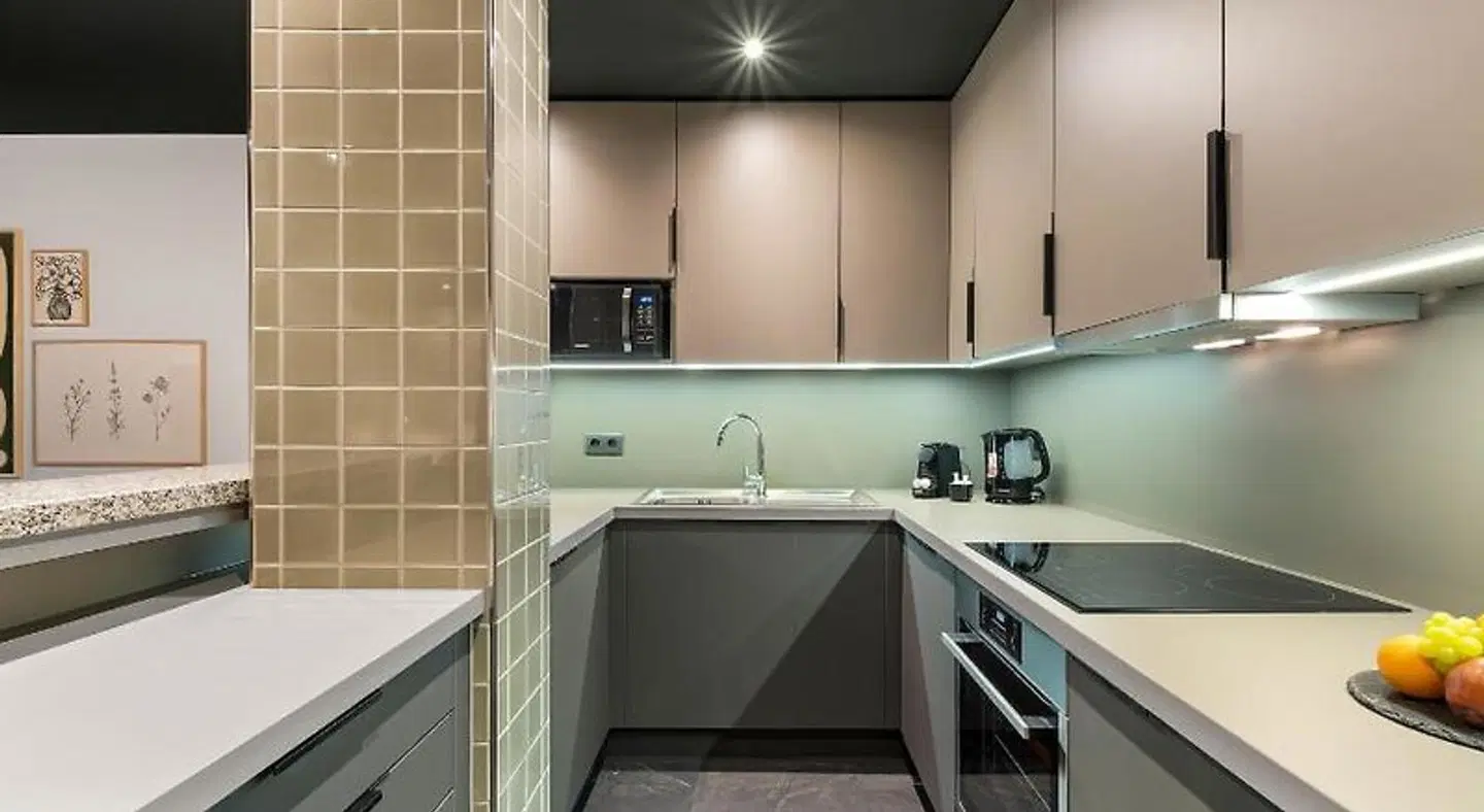 Adina Apartment Hotel Budapest Badezimmer