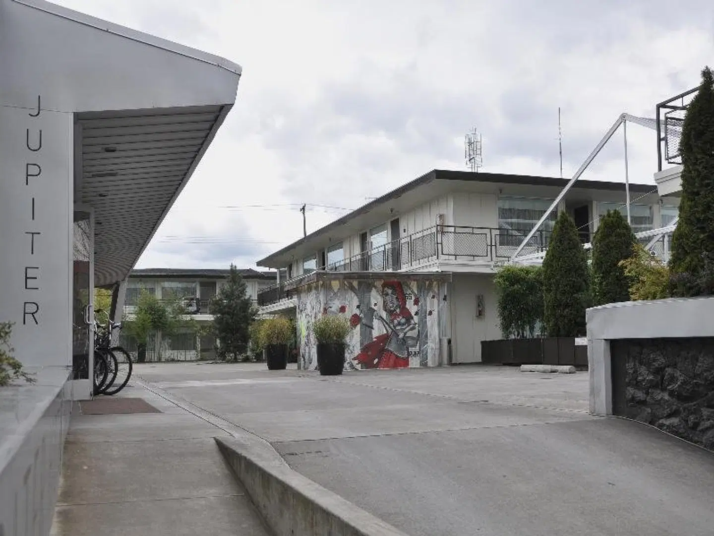 Jupiter Hotel EXTERIOR