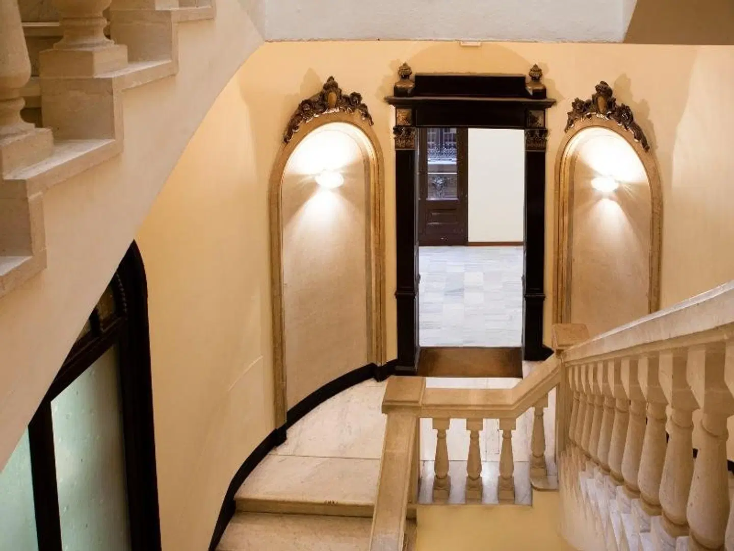 Rambla Bacardi Apartment Lobby