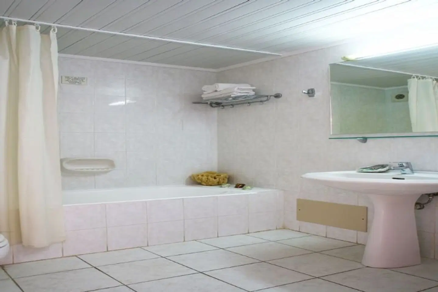 Latania Apartments ROOM_EXAMPLE