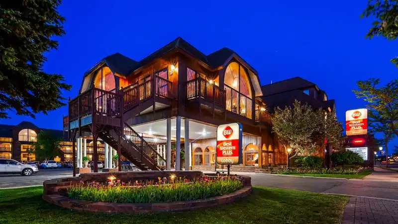 Best Western Plus Dockside Waterfront Inn – Hotelfoto