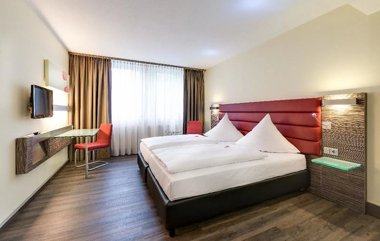 NOVINA HOTEL Wöhrdersee Nürnberg City ROOM_EXAMPLE