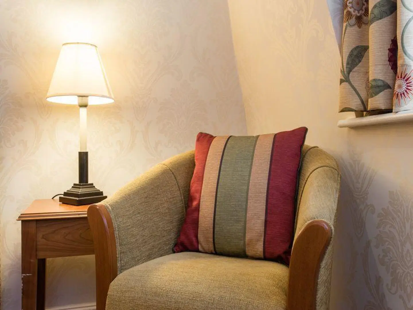 The Byron ROOM_EXAMPLE