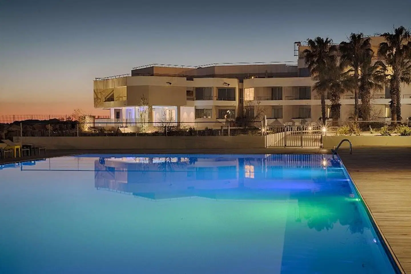 nhow Marseille OUTDOOR_POOL