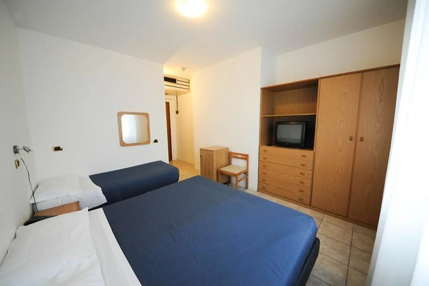 HP Fly Hotel Bologna ROOM_EXAMPLE