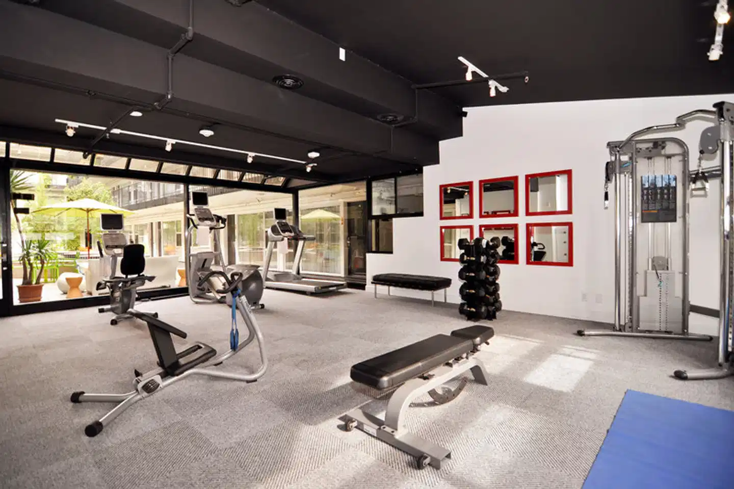 SoMa House Sport und Entertainment