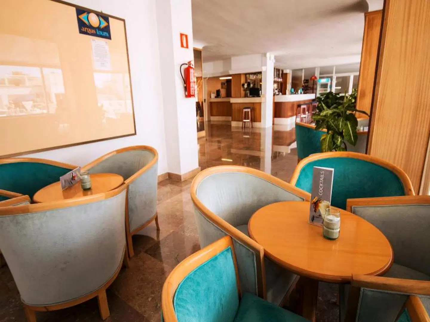 Amic Miraflores Bar