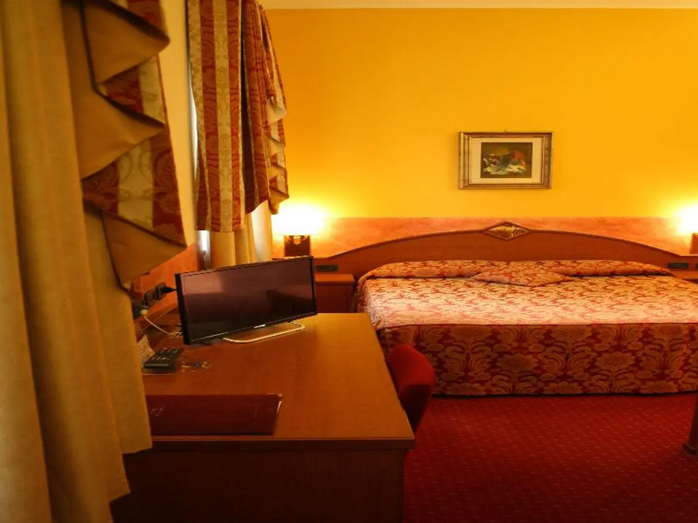 Majestic ROOM_EXAMPLE