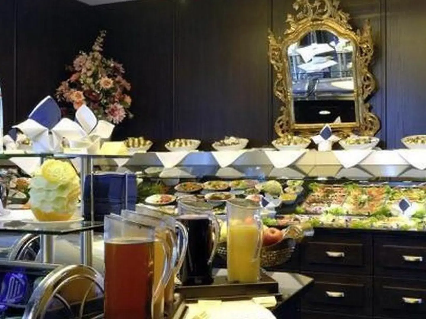 Ambiance Rivoli Restaurant