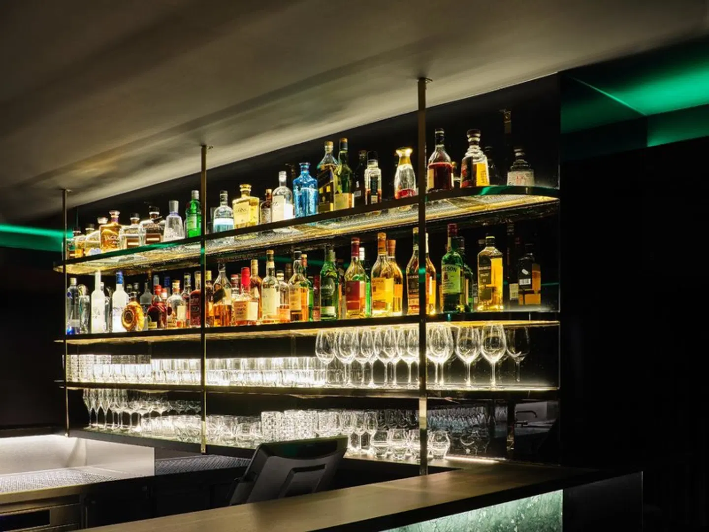Estrel Bar