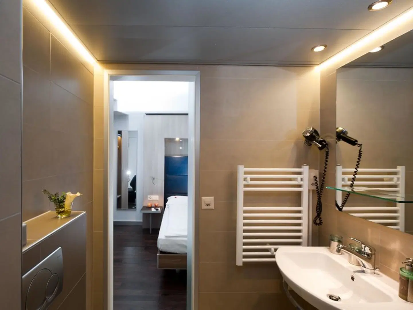 Hotel Alexander Badezimmer