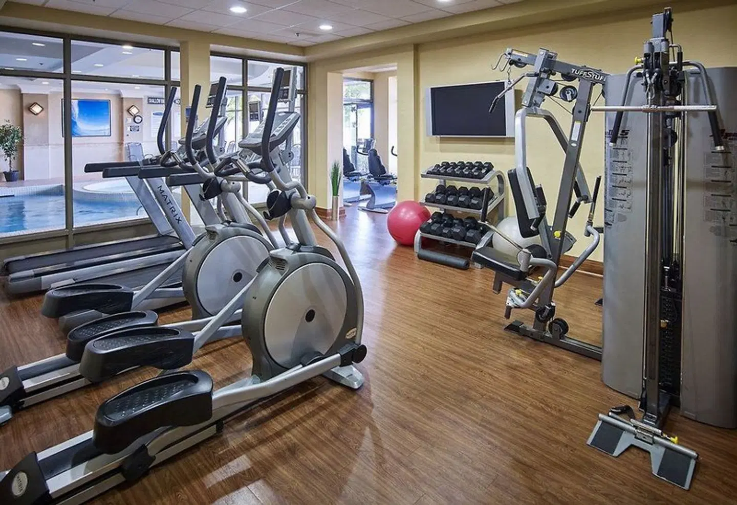 Waterfront Hotel SPORTS_AND_LEISURE