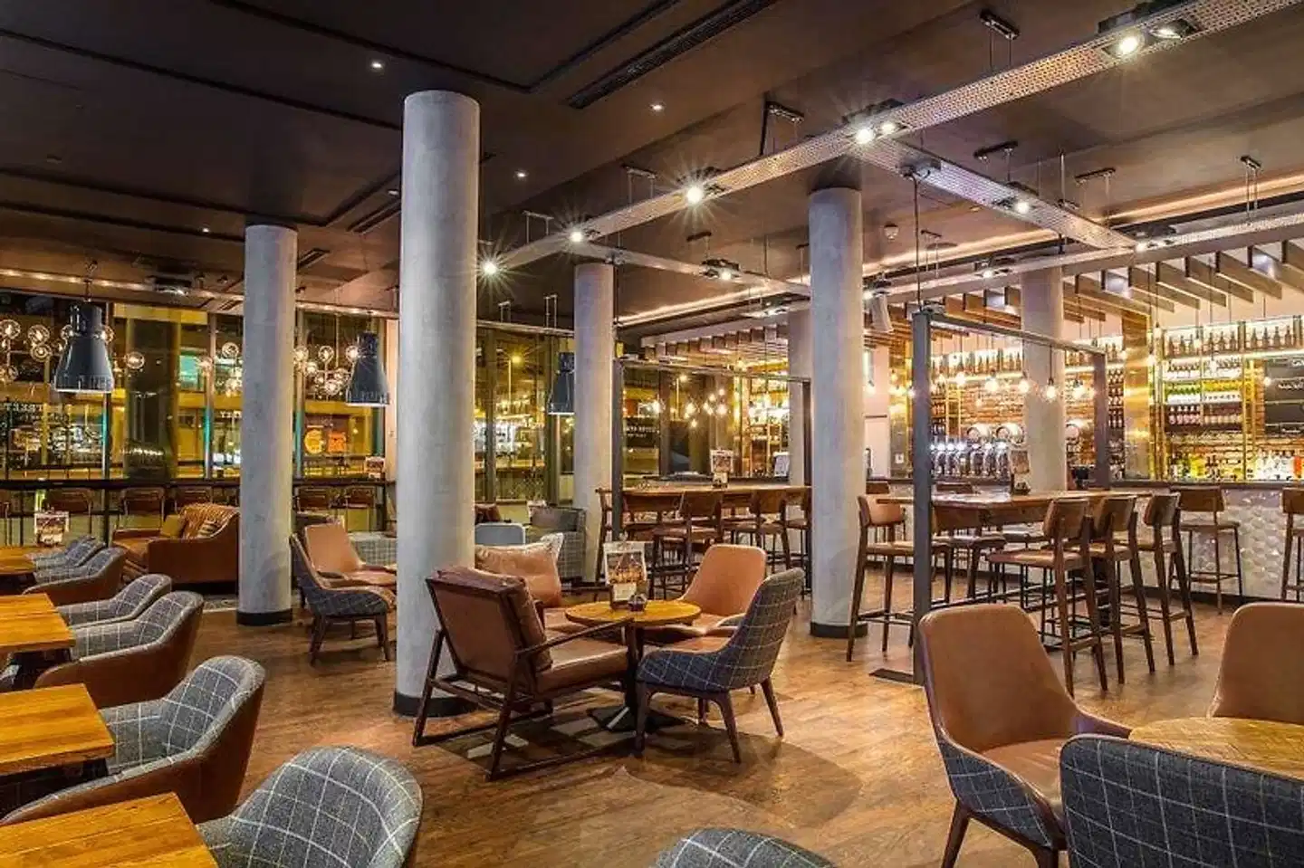 DoubleTree by Hilton Hotel Manchester - Piccadilly Bar