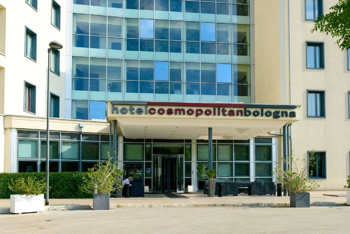 Cosmopolitan Bologna EXTERIOR