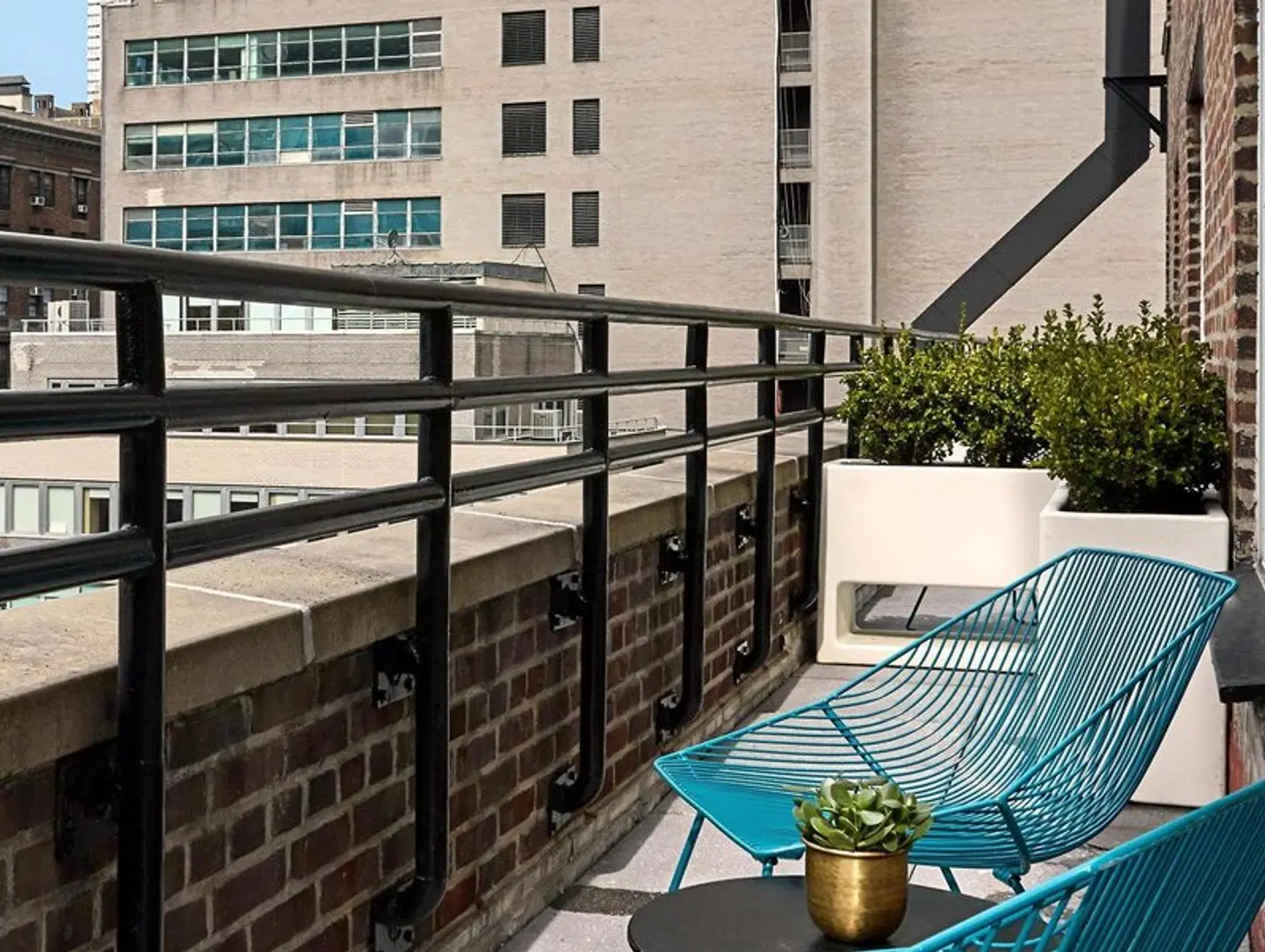 The Renwick Hotel New York City, Curio Collection by Hilton Terrasse