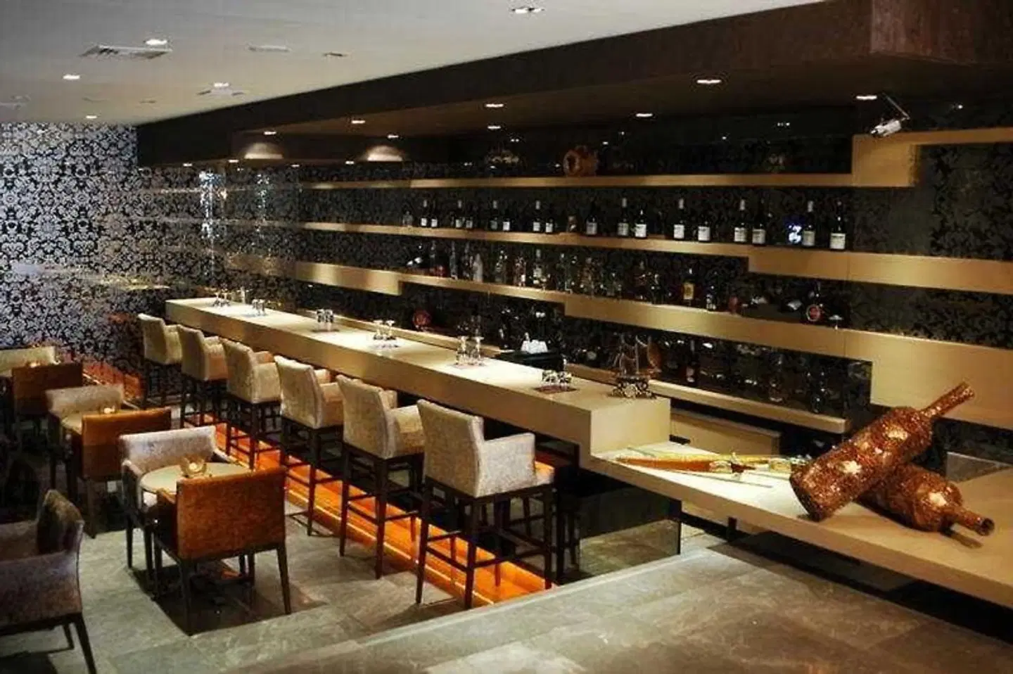 Carlton Hotel Bar