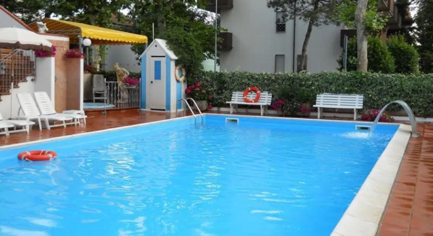 Villa dei Fiori OUTDOOR_POOL