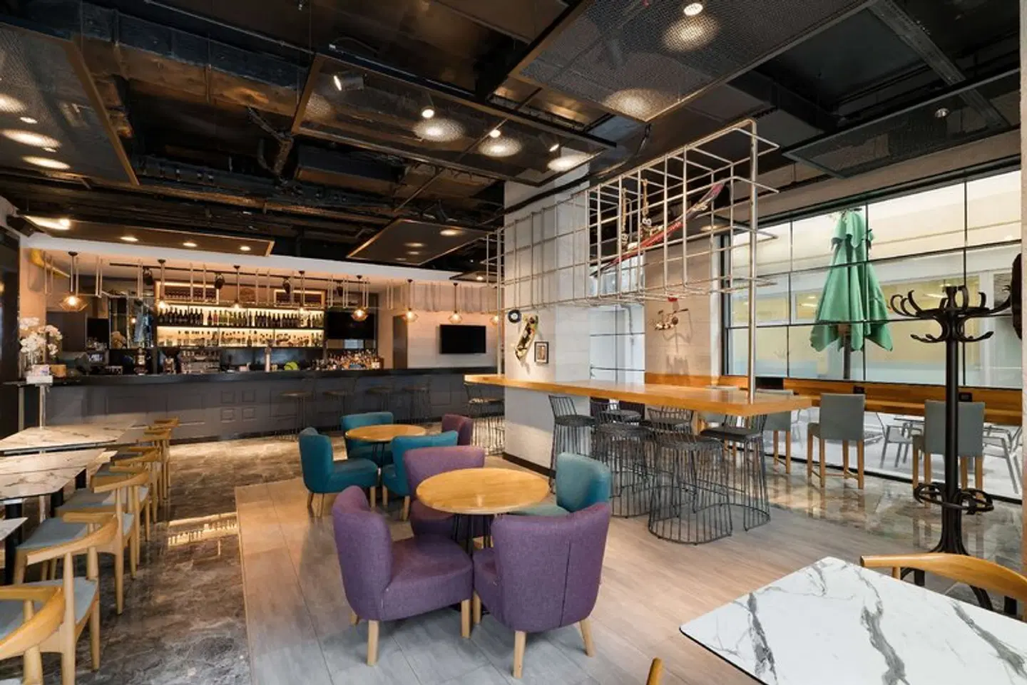 Park Inn by Radisson Izmir Bar