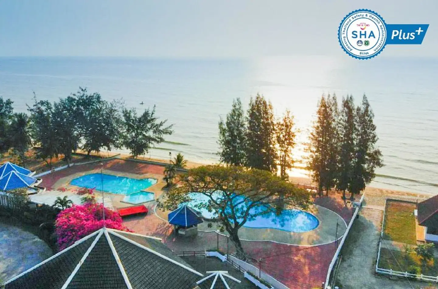 Eurasia Cha-Am Lagoon OUTDOOR_POOL