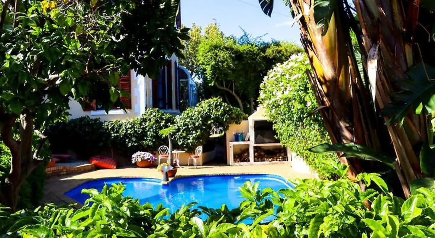 Carmichael Guesthouse OUTDOOR_POOL
