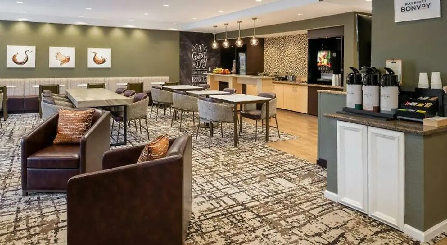 TownePlace Suites by Marriott Lexington South/Hamburg Place Bar