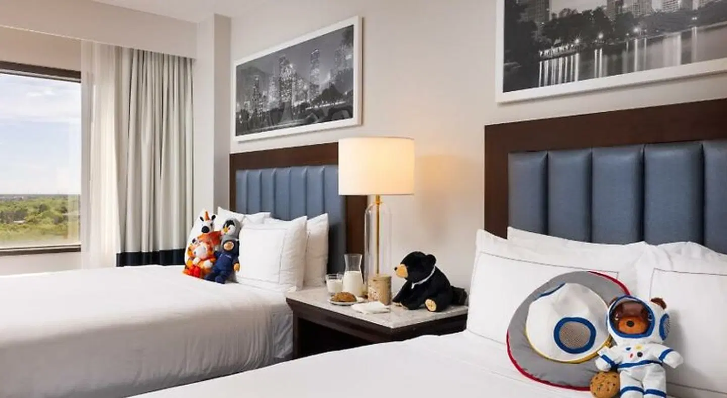 DoubleTree by Hilton Houston Medical Center Hotel & Suites ROOM_EXAMPLE