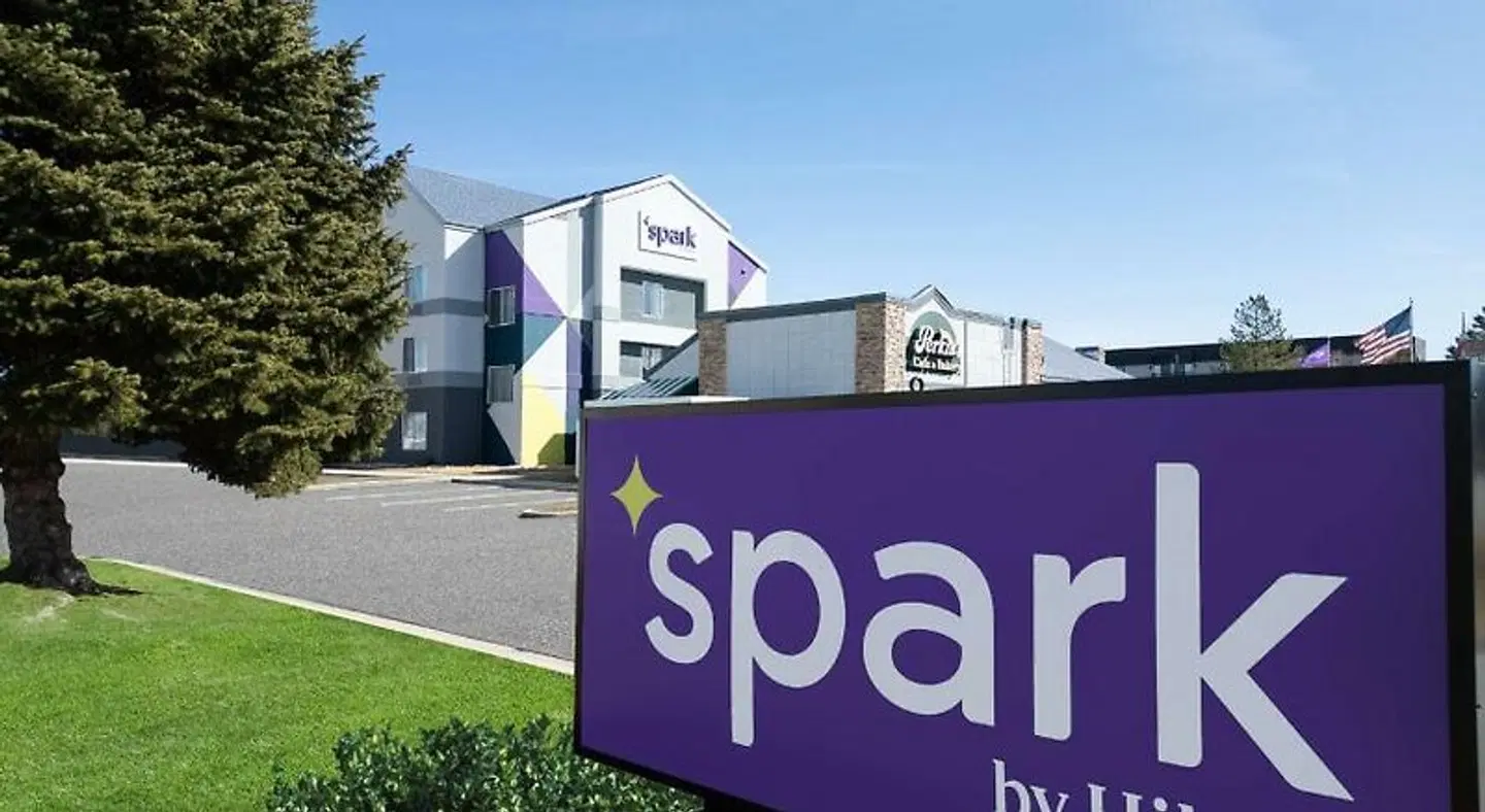Spark by Hilton Salt Lake City Airport EXTERIOR