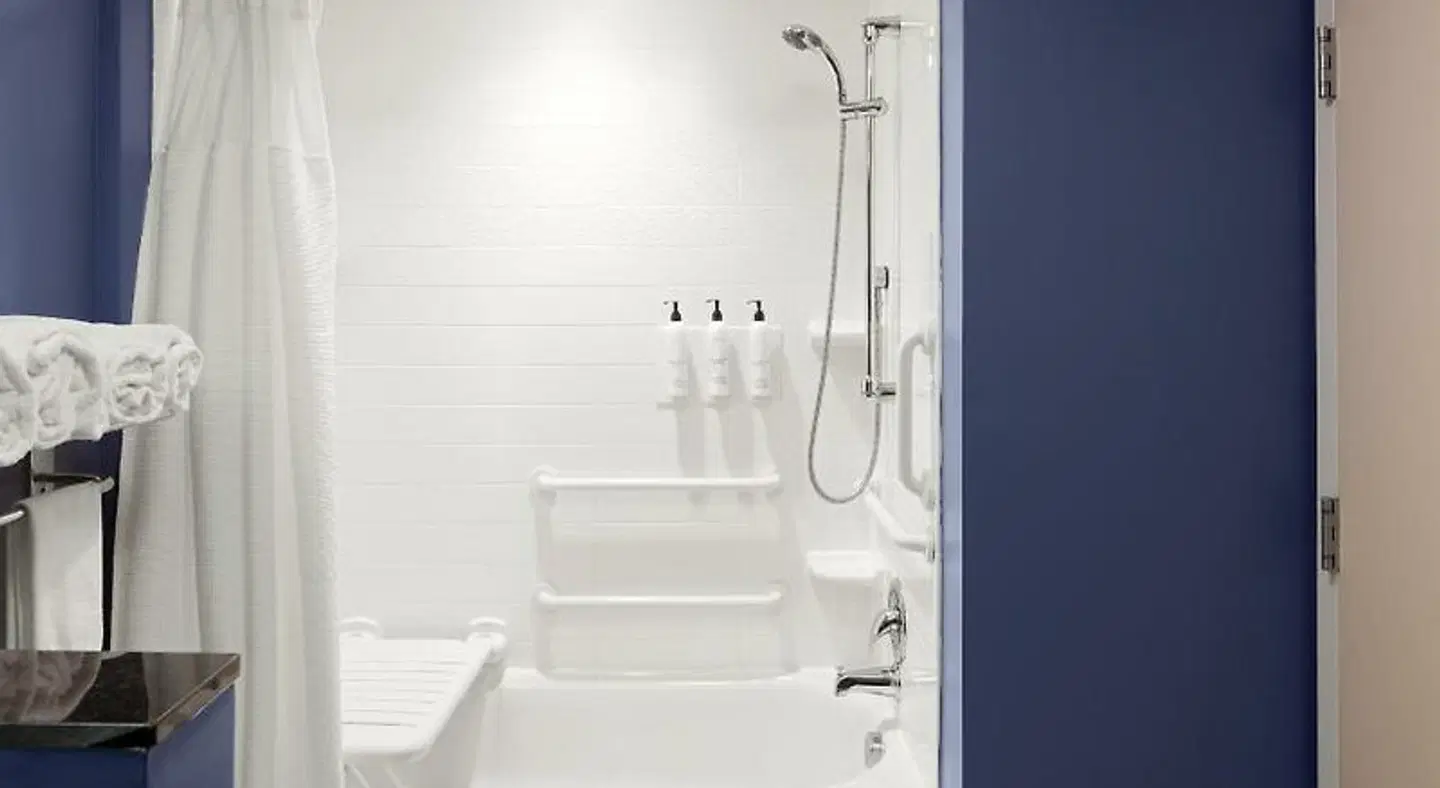 Fairfield by Marriott Inn & Suites Rehoboth Beach Badezimmer