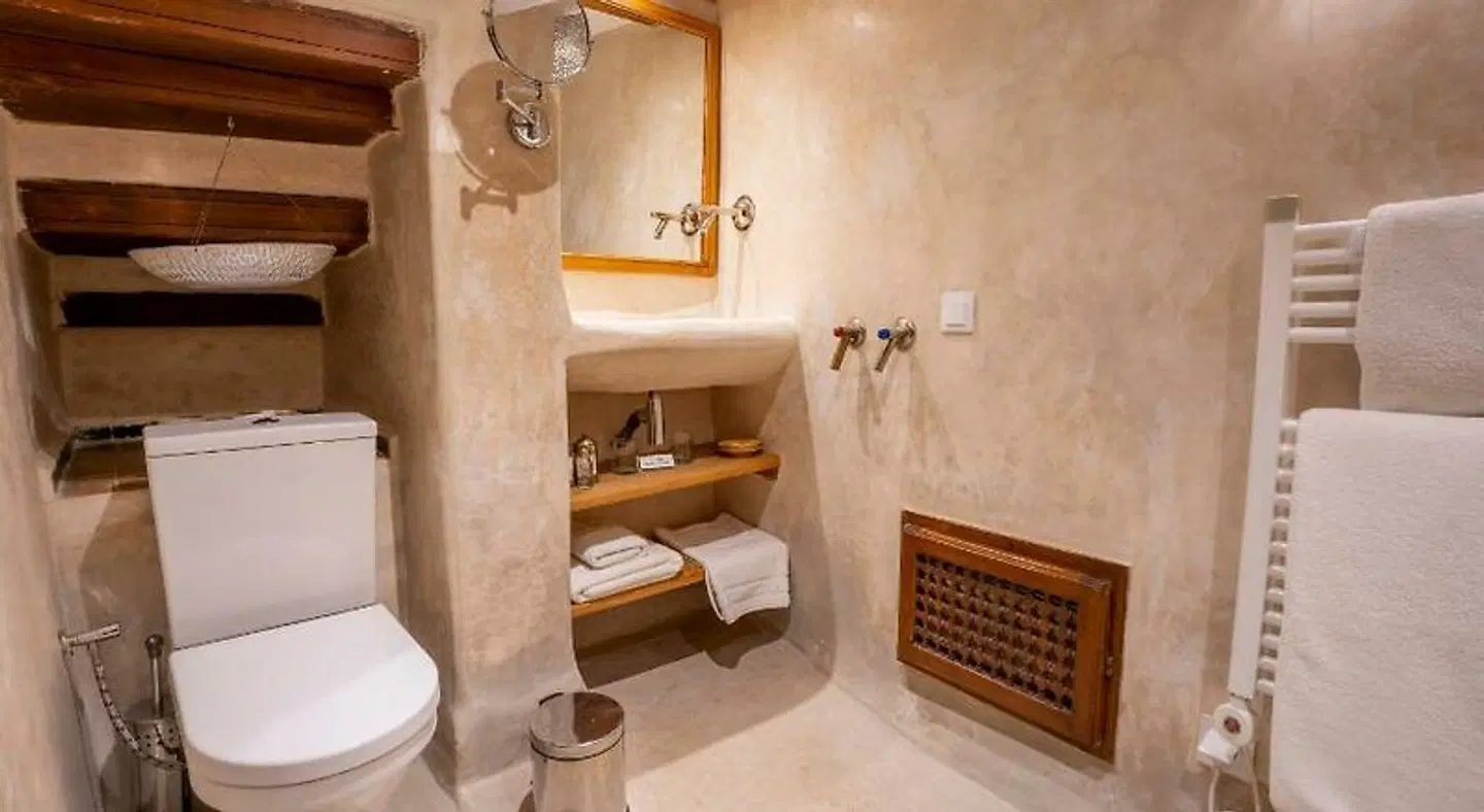 Riad Laaroussa- Guest House Badezimmer