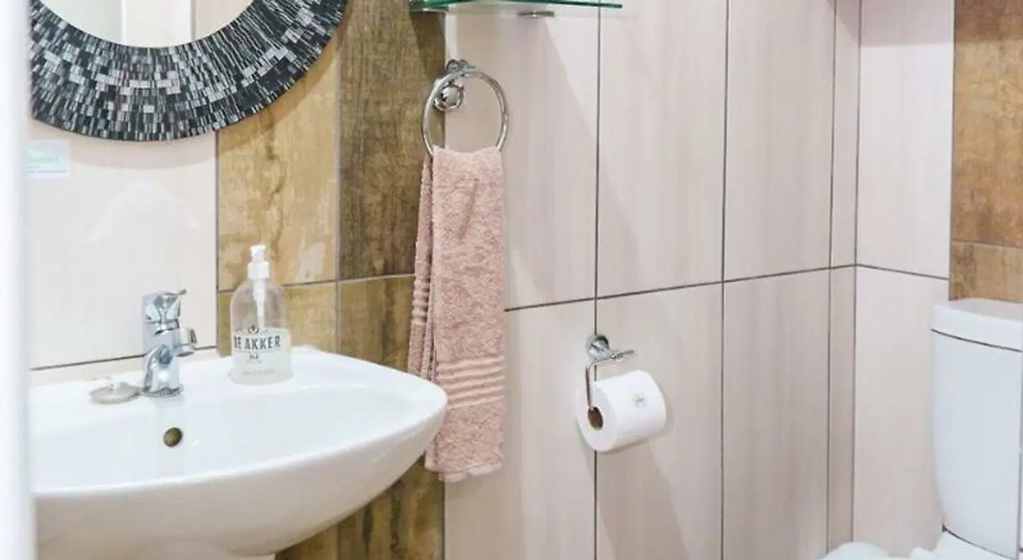 De Akker Guest House Badezimmer