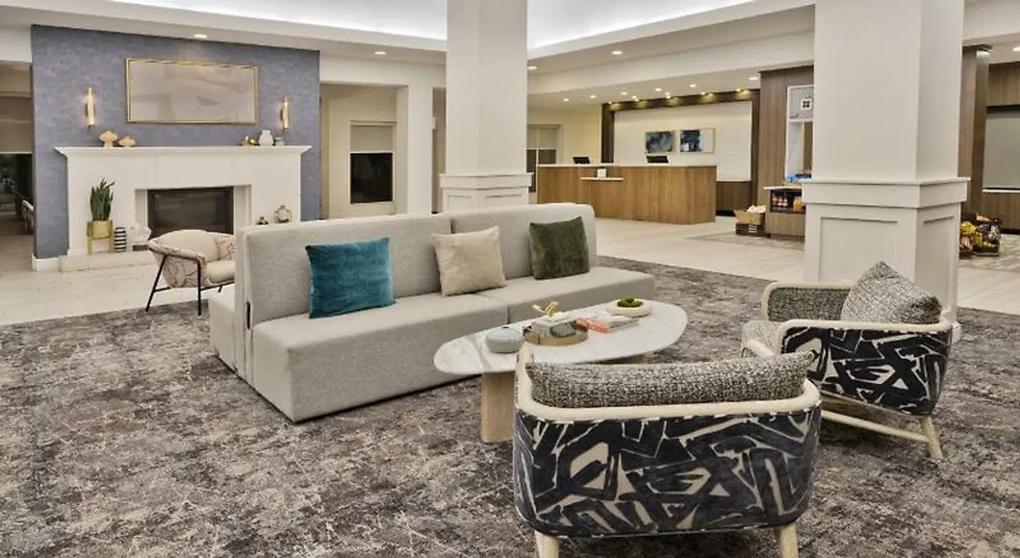 Hilton Garden Inn Montgomery - EastChase LOUNGE_LOBBY