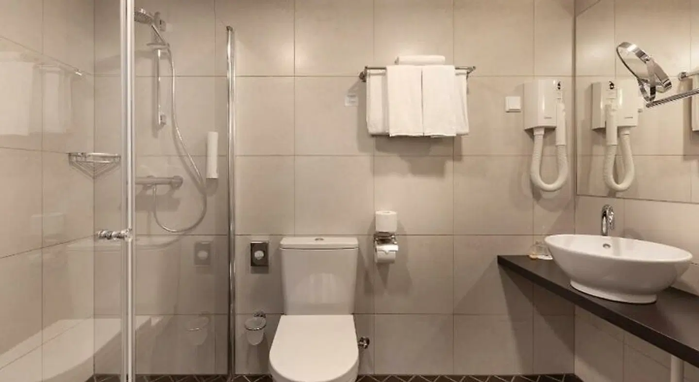 Kreutzwald Hotel Tallinn Badezimmer