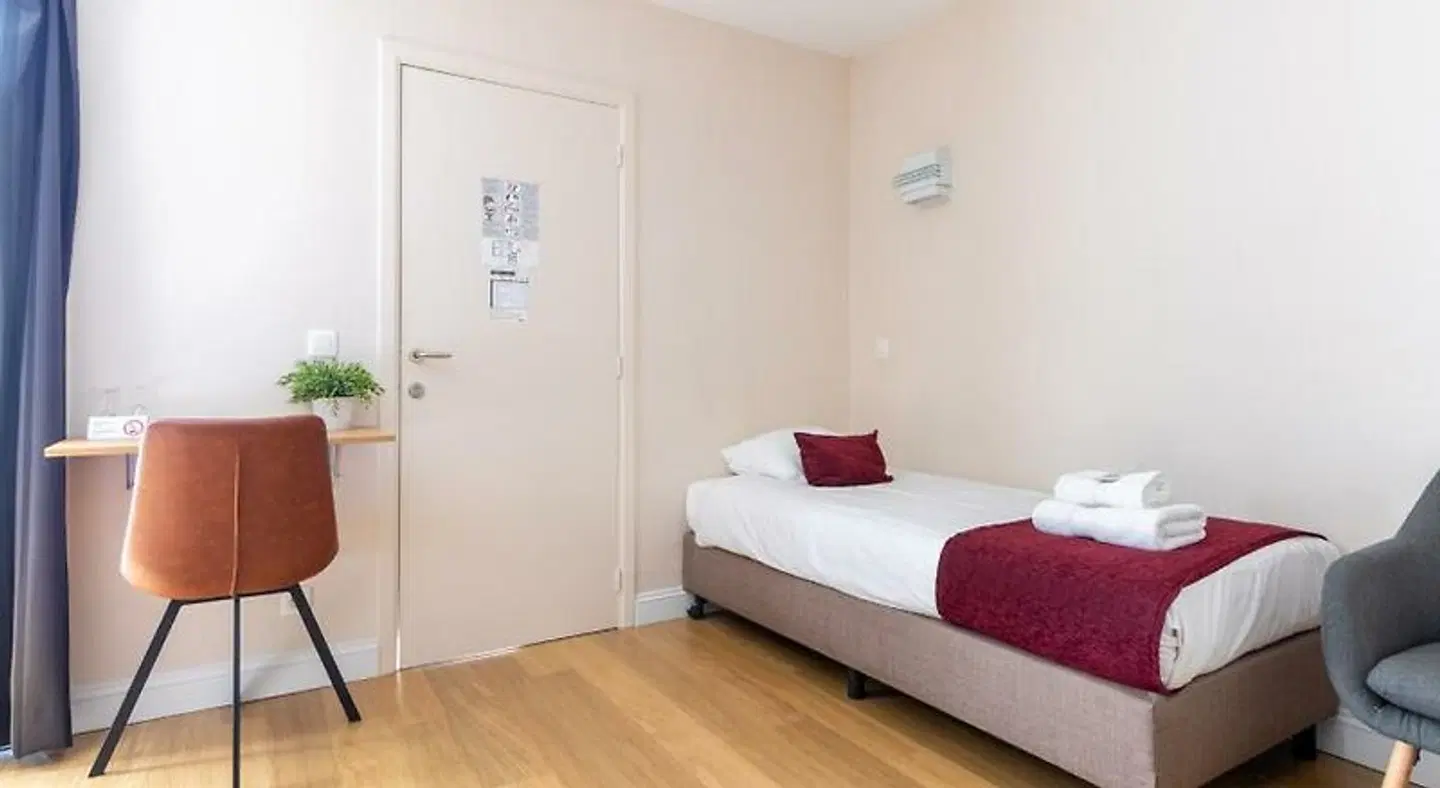 Montovani ROOM_EXAMPLE