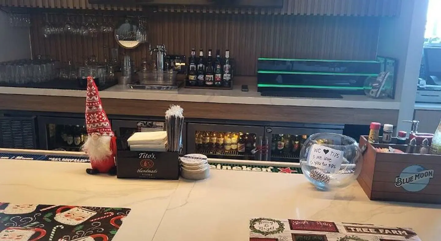 Holiday Inn Meridian E - I-20 / I-59 by IHG Bar