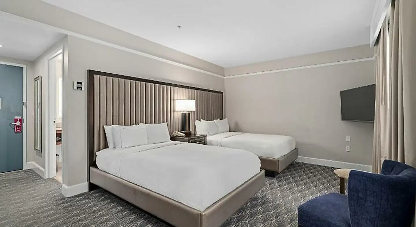 Hilton President Kansas City ROOM_EXAMPLE