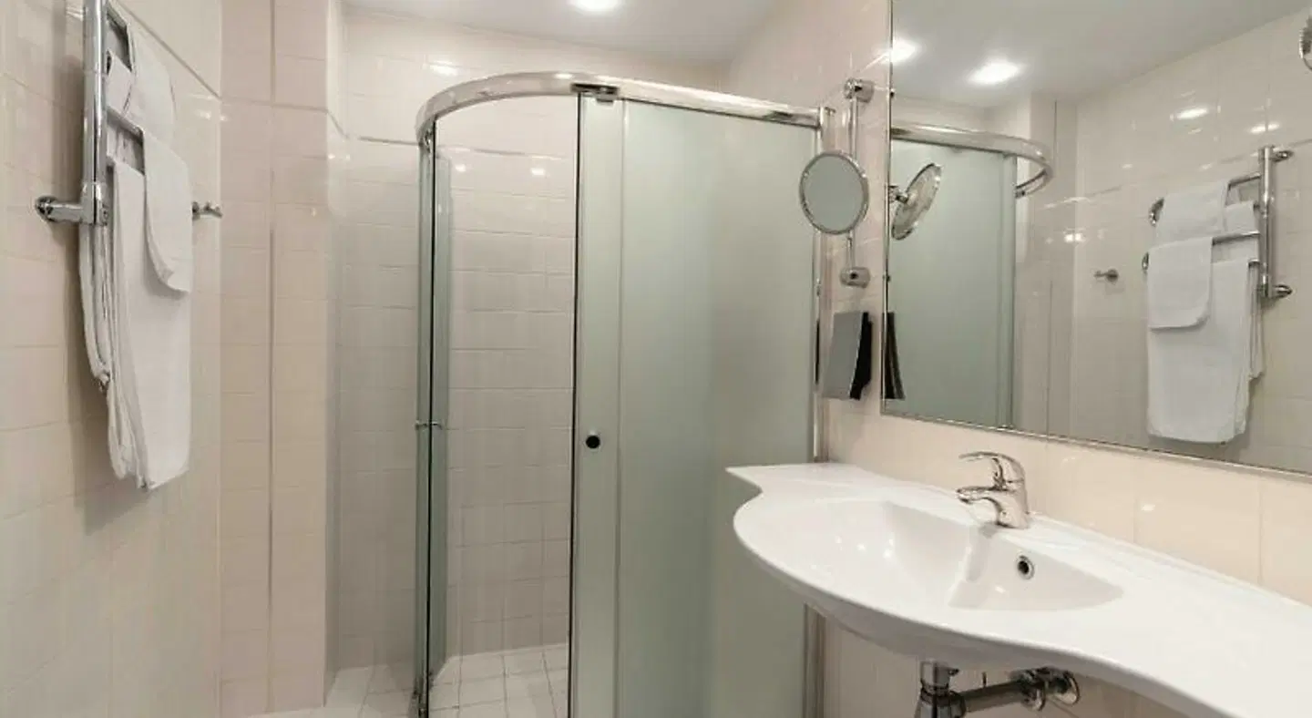Rixwell Elefant Hotel Badezimmer