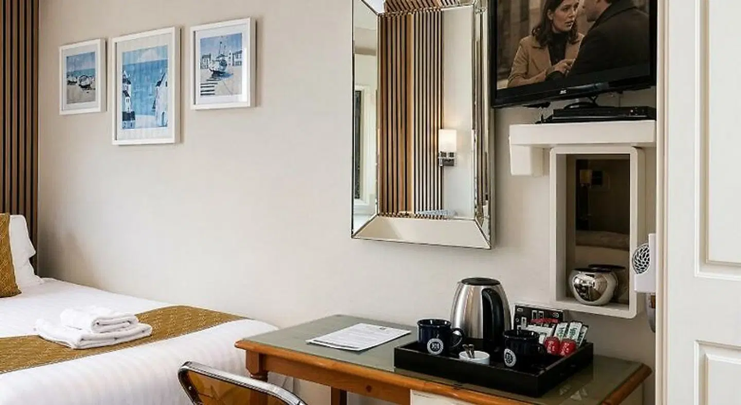 Riviera Lodge ROOM_EXAMPLE