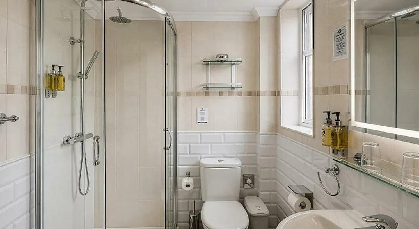 Riviera Lodge Badezimmer