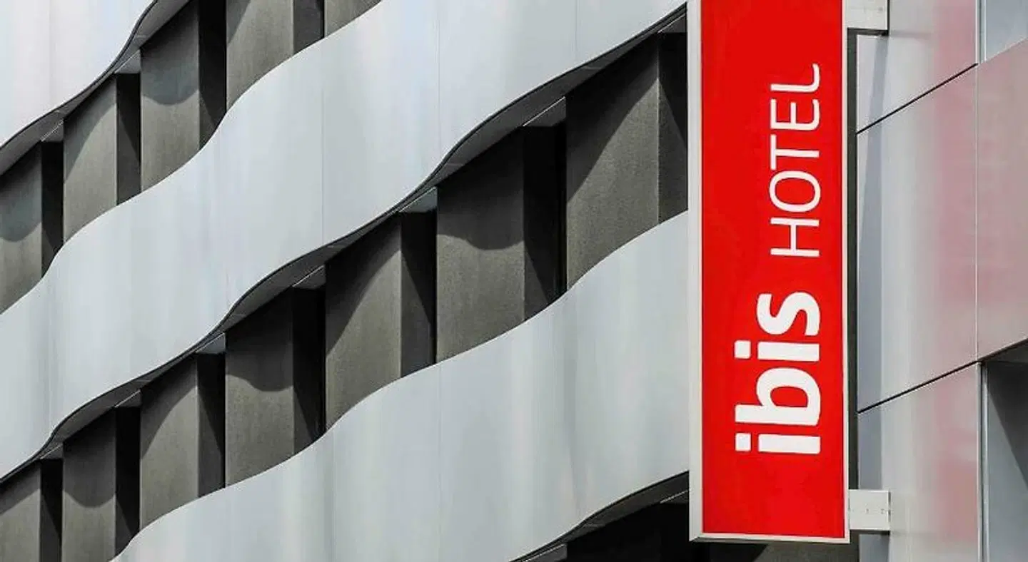 ibis Lugano Paradiso EXTERIOR