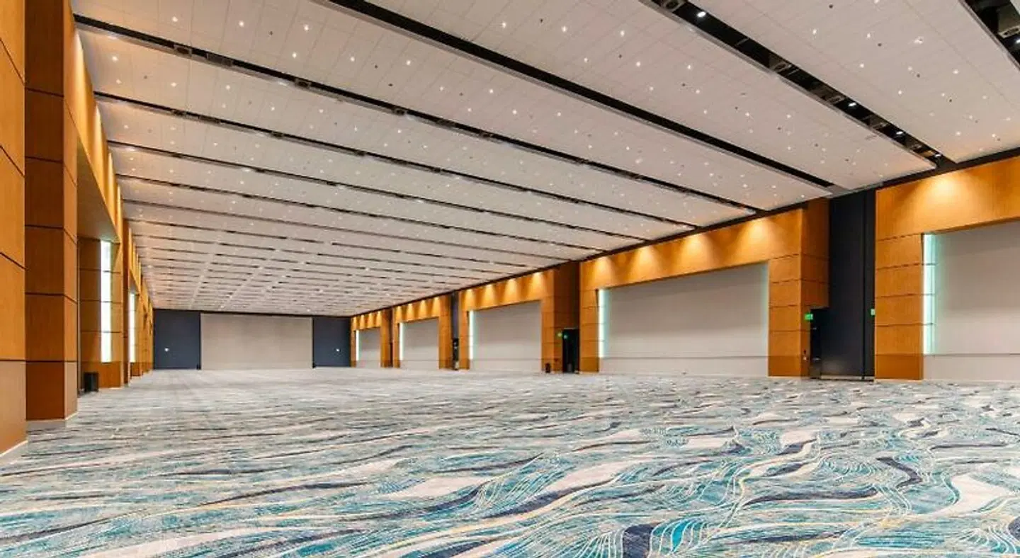 DoubleTree by Hilton Hotel Cedar Rapids Convention Complex LOUNGE_LOBBY