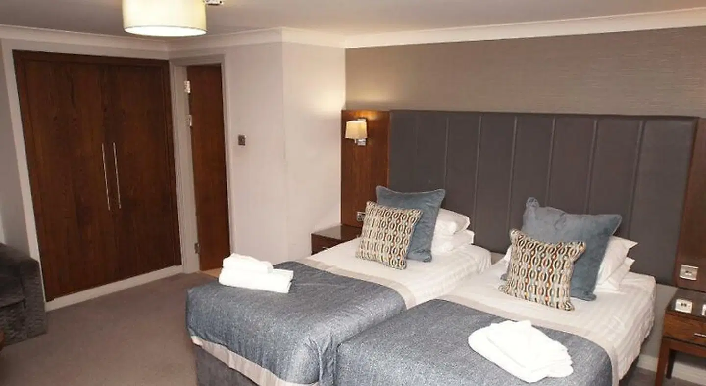 Golden Lion ROOM_EXAMPLE