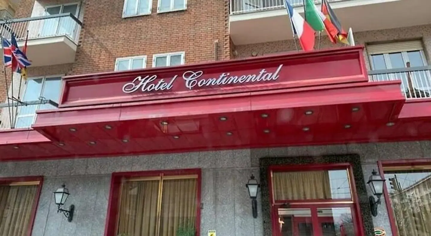 Continental EXTERIOR