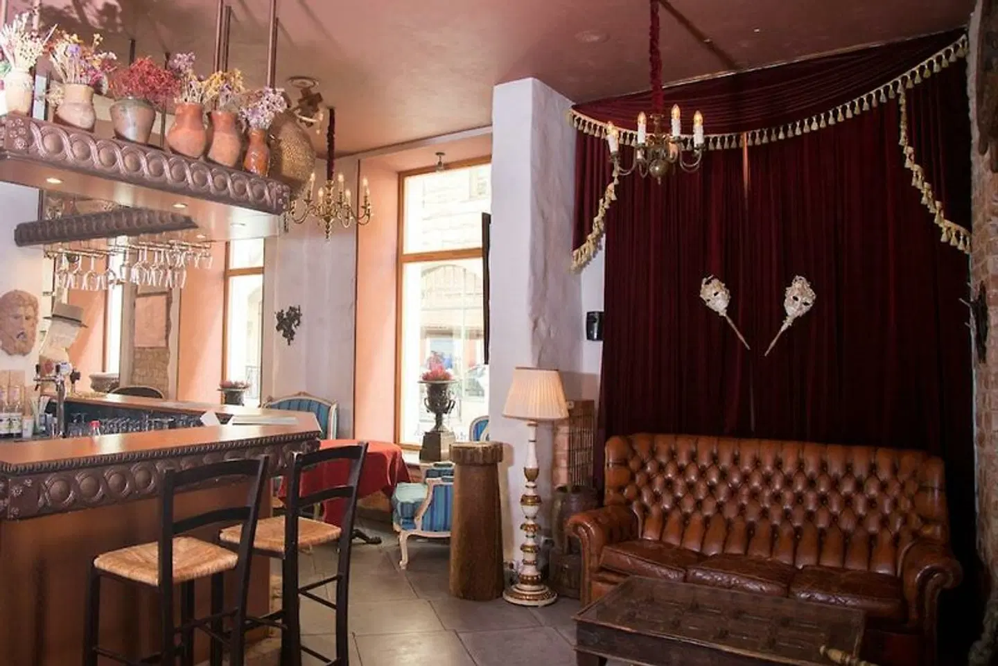 Justus Bar