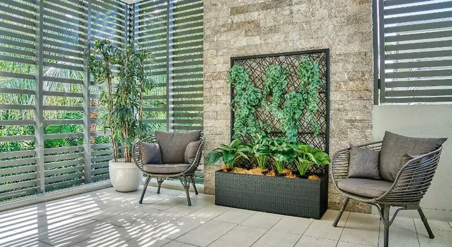 Coconut Grove LOUNGE_LOBBY