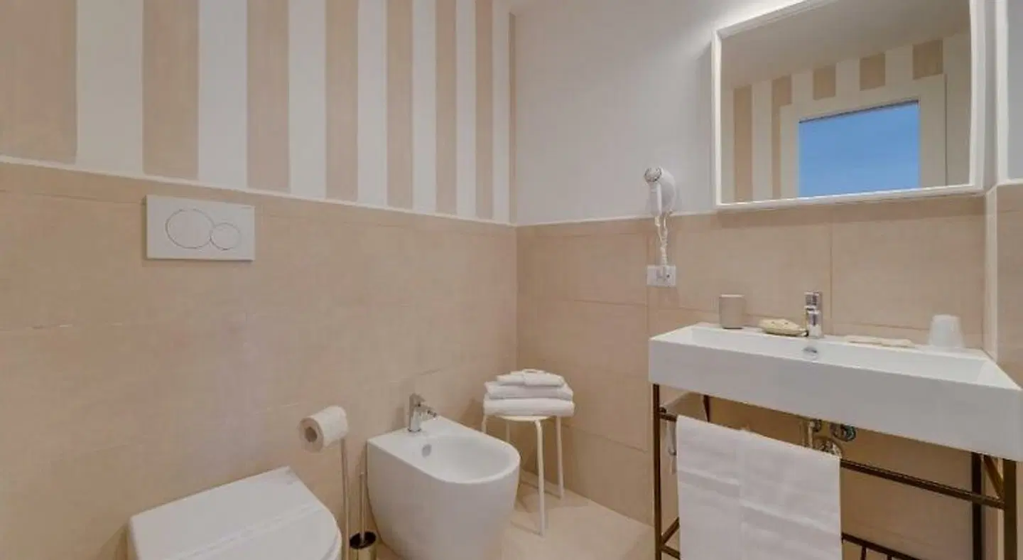 Hotel Antares Badezimmer