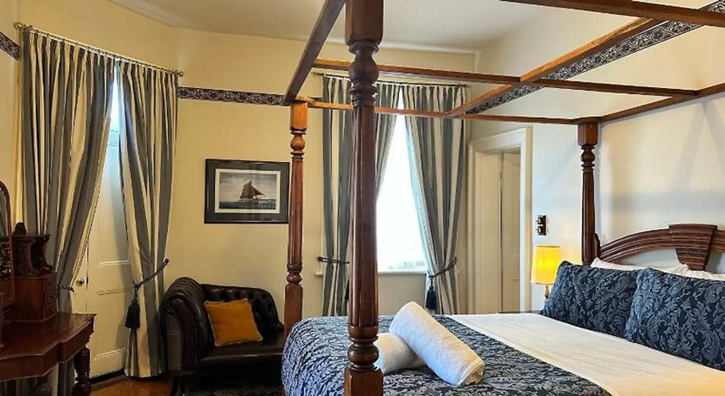 The Grand Old Duke ROOM_EXAMPLE