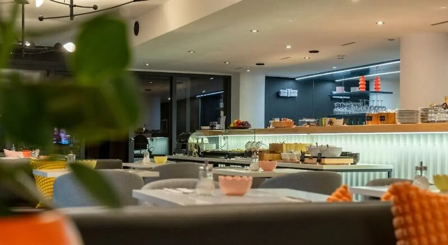 Alpha Bar