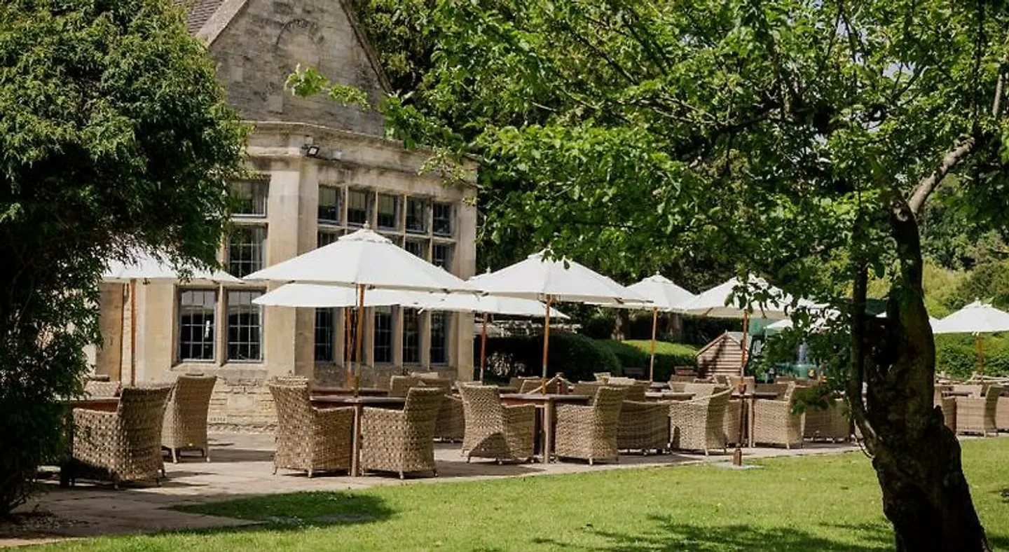 Hare & Hounds Terrasse