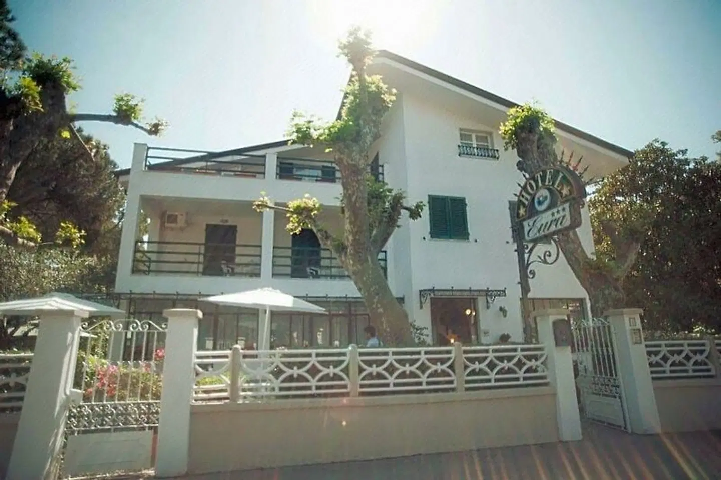 Eura EXTERIOR